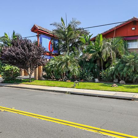 Motel 6 Carlsbad, Ca- North المظهر الخارجي الصورة
