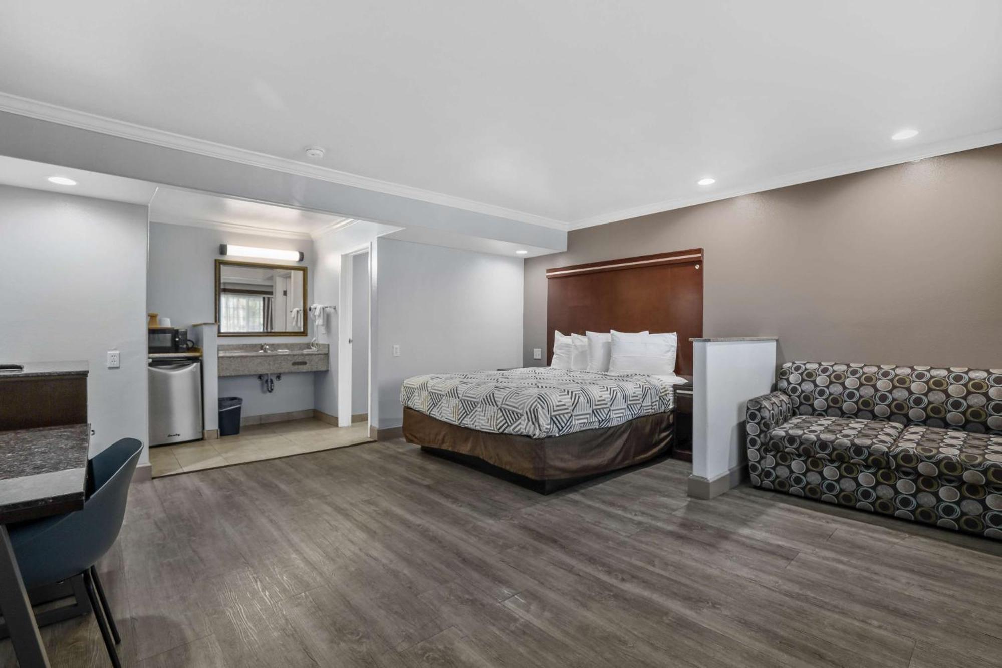 Motel 6 Carlsbad, Ca- North المظهر الخارجي الصورة