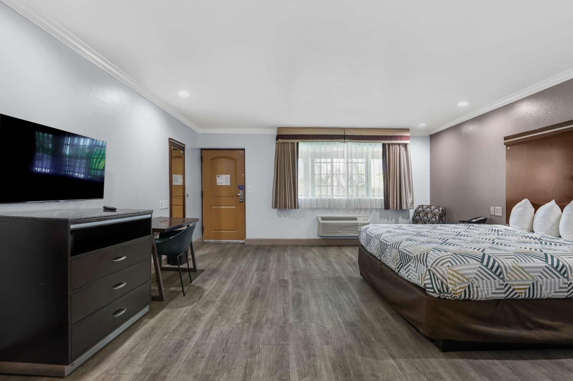 Motel 6 Carlsbad, Ca- North المظهر الخارجي الصورة