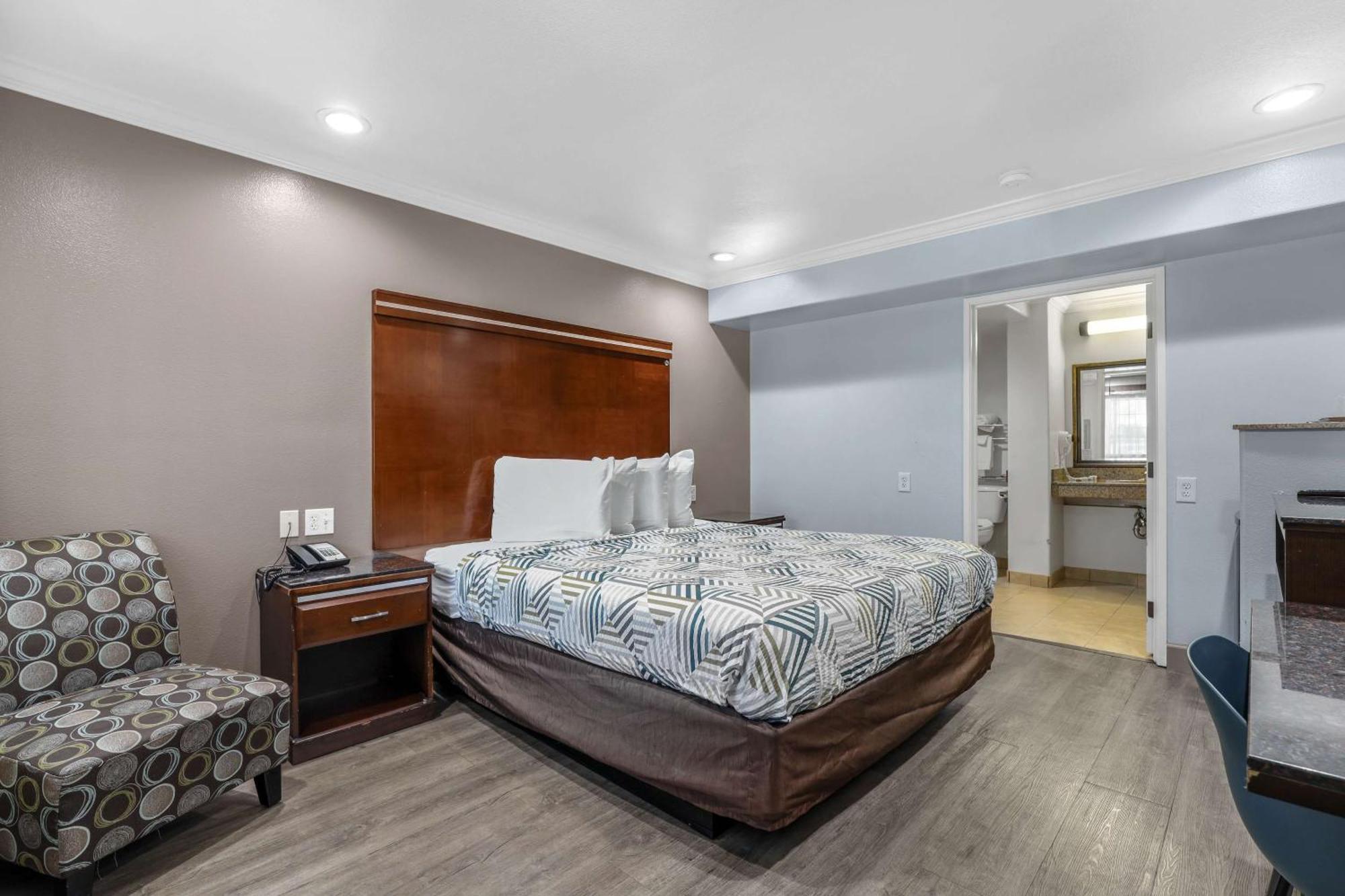 Motel 6 Carlsbad, Ca- North المظهر الخارجي الصورة