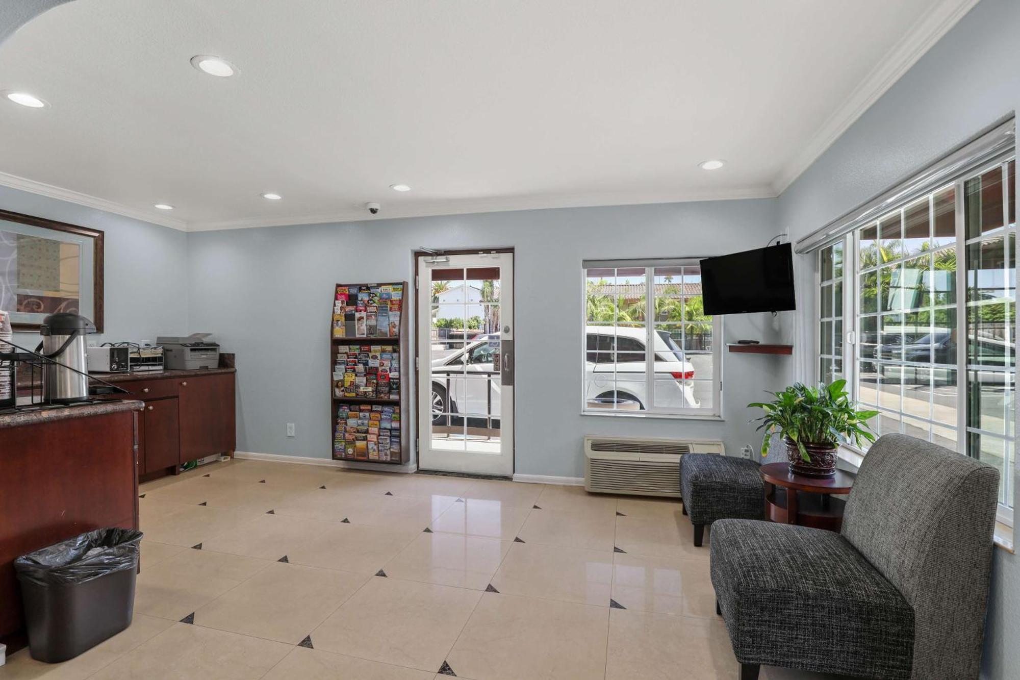Motel 6 Carlsbad, Ca- North المظهر الخارجي الصورة