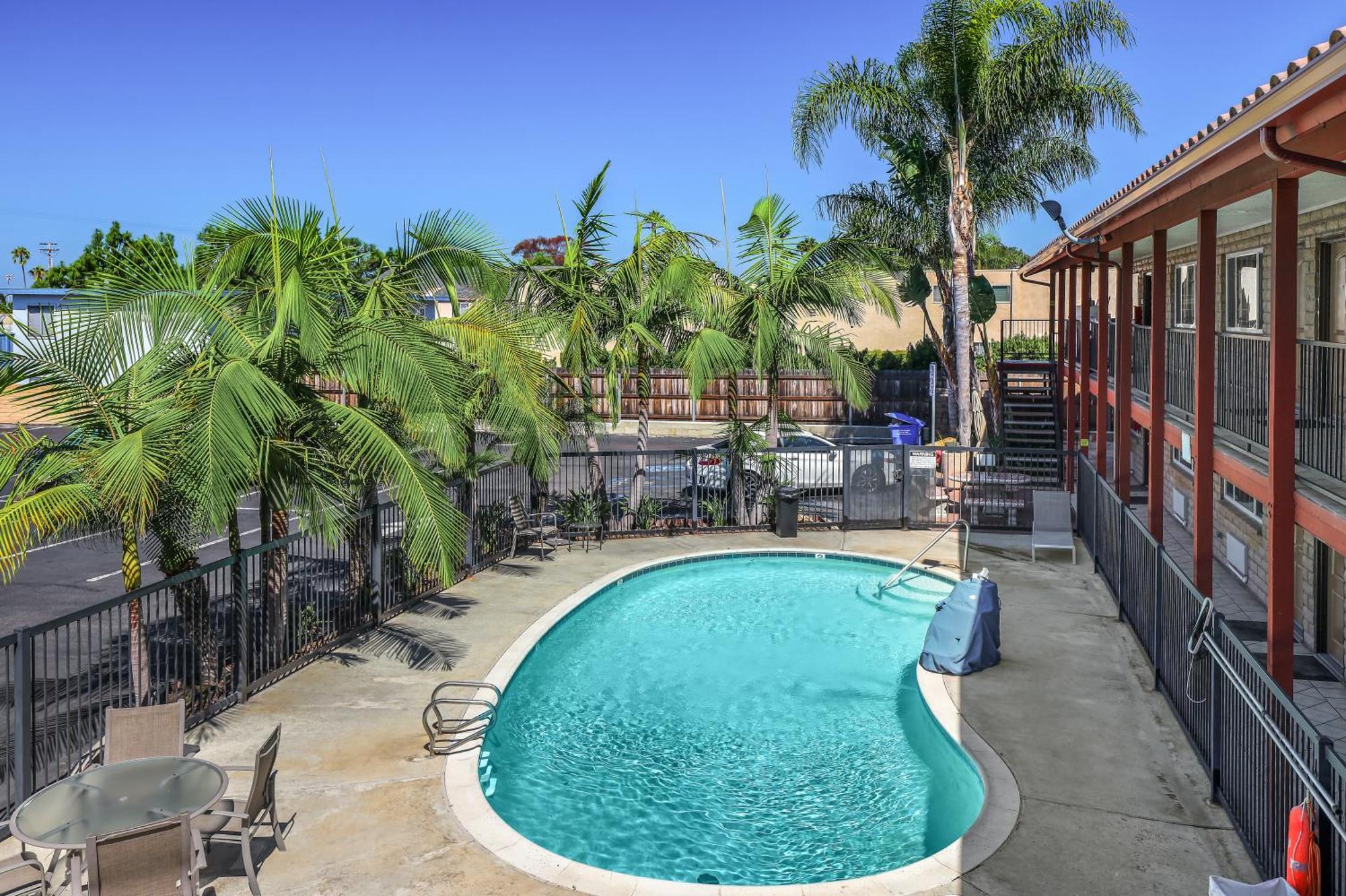Motel 6 Carlsbad, Ca- North المظهر الخارجي الصورة