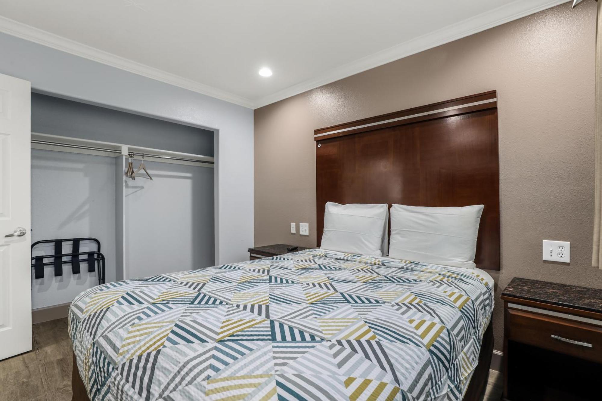 Motel 6 Carlsbad, Ca- North المظهر الخارجي الصورة
