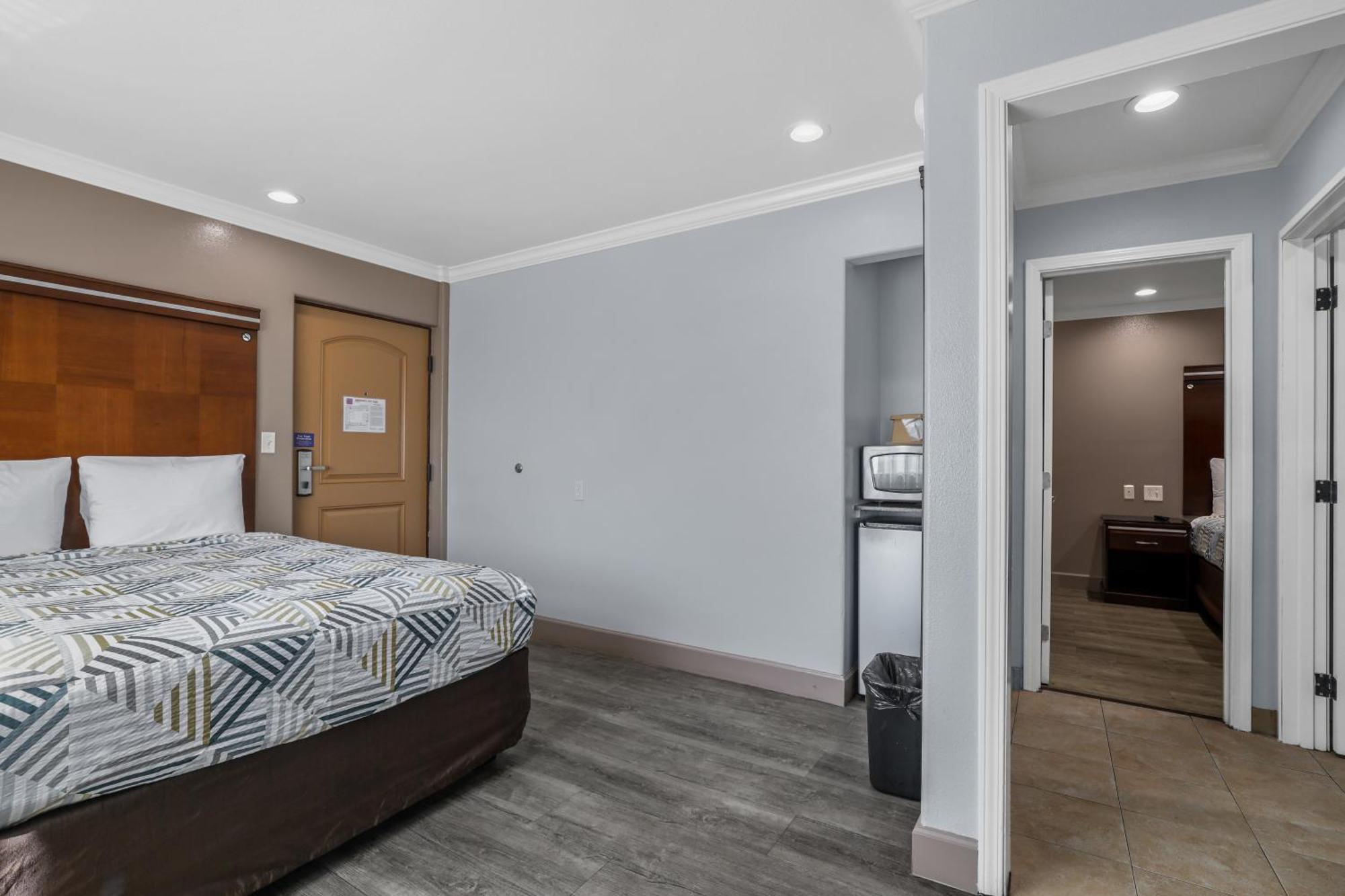 Motel 6 Carlsbad, Ca- North المظهر الخارجي الصورة
