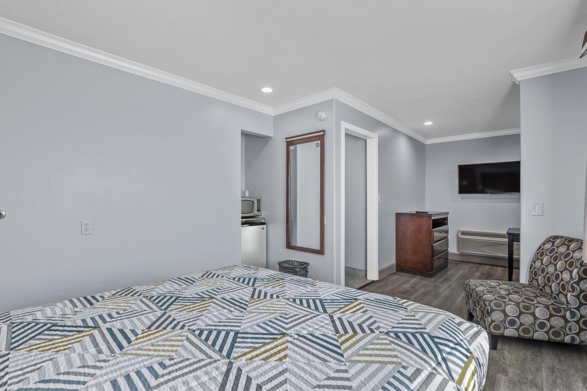 Motel 6 Carlsbad, Ca- North المظهر الخارجي الصورة