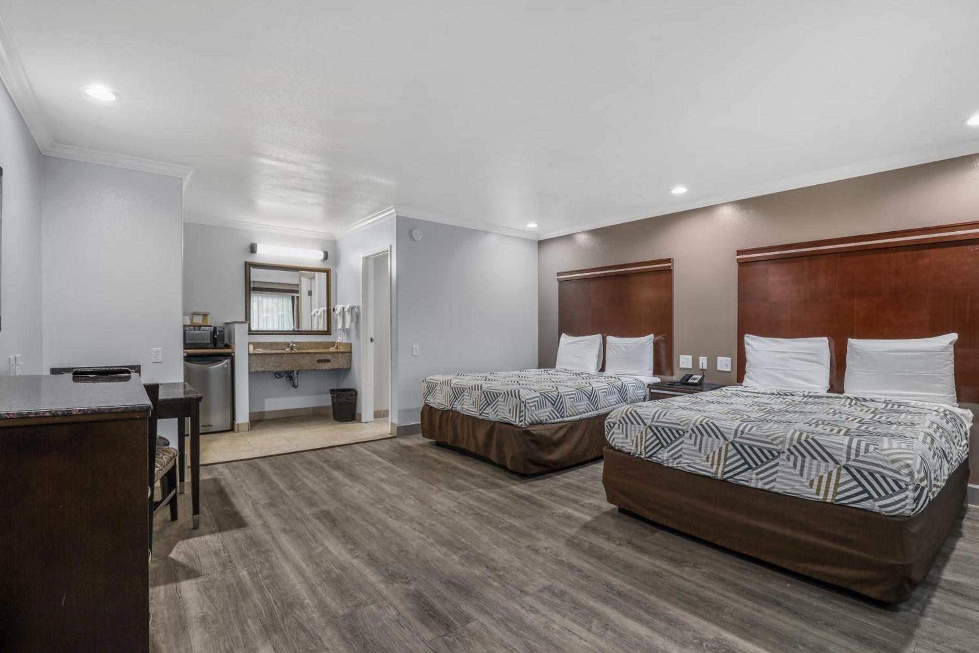 Motel 6 Carlsbad, Ca- North المظهر الخارجي الصورة